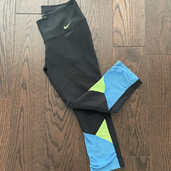 Nike Cropped Leggings - Black with green and blue mesh - Picture 1 of 6